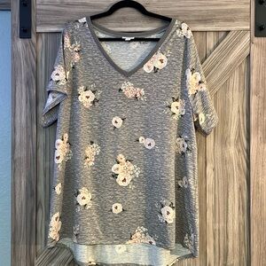 LulaRoe Christy Tee